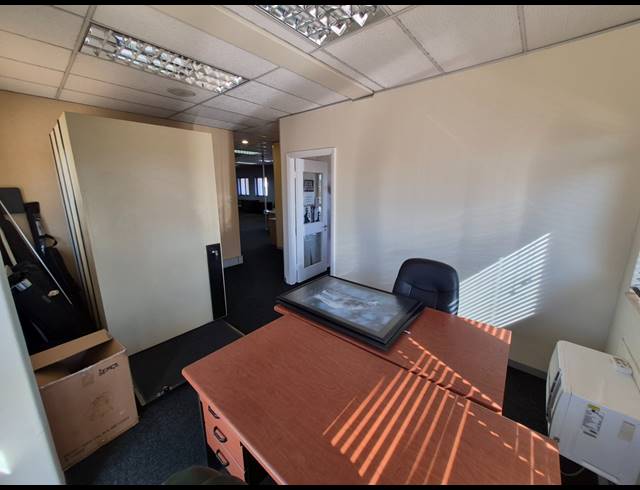240M² OFFICE TO LET IN RIVONIA